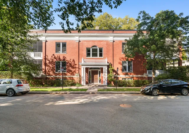 Photo 1 of Condo for sale at 419 Lee St #2W, Evanston, IL 60202 | MLS# 12765310 | Listing updated on 2026-10-21