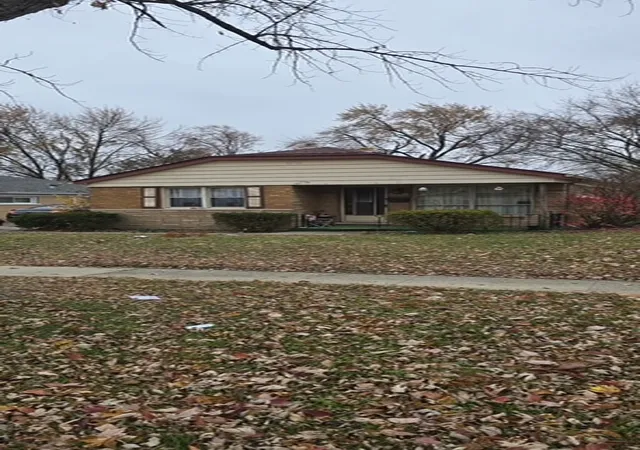 Photo 3 of Single family home for sale at 2747 174th Street, Hazel Crest, IL 60429 | MLS# 12765314 | Listing updated on 2026-09-27
