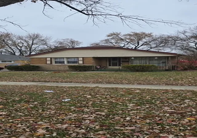 Photo 3 of Single family home for sale at 2747 174th Street, Hazel Crest, IL 60429 | MLS# 12765314 | Listing updated on 2026-09-27