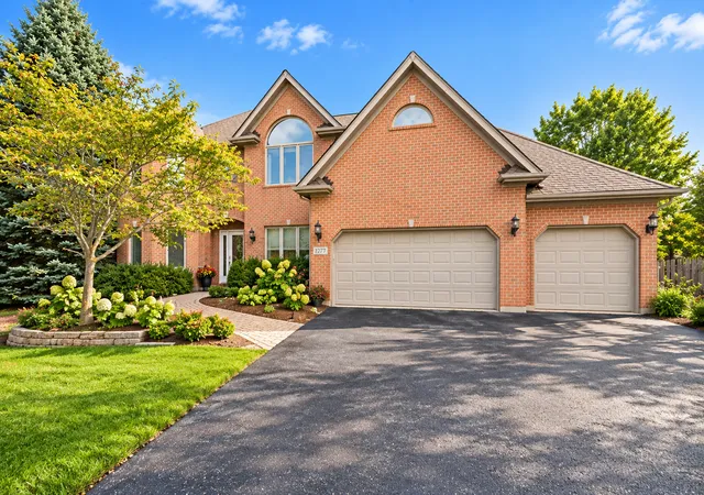 Photo 1 of Single family home for sale at 2277 Sutton Dr, South Elgin, IL 60177 | MLS# 12765320 | Listing updated on 2026-10-21
