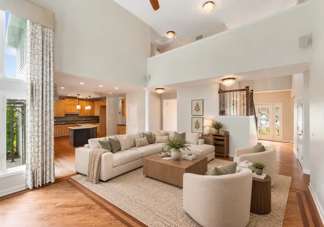 Photo 4 of Single family home for sale at 2277 Sutton Dr, South Elgin, IL 60177 | MLS# 12765320 | Listing updated on 2026-10-21
