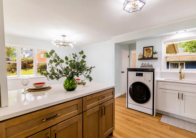 Photo 3 of Single family home for sale at 574 Lakewood Blvd, Park Forest, IL 60466 | MLS# 12765339 | Listing updated on 2026-09-23