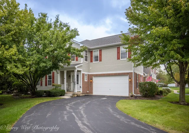 Photo 2 of Townhouse for sale at 2615 Lorraine Cir, Geneva, IL 60134 | MLS# 12765363 | Listing updated on 2026-09-24