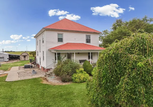 Photo 4 of Single family home for sale at 535 E 200 North Rd, Loda, IL 60948 | MLS# 12765364 | Listing updated on 2026-10-07