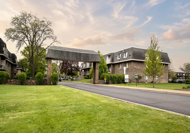 Photo 2 of Condo for sale at 876 Blossom Ln #203, Prospect Heights, IL 60070 | MLS# 12765369 | Listing updated on 2026-09-22