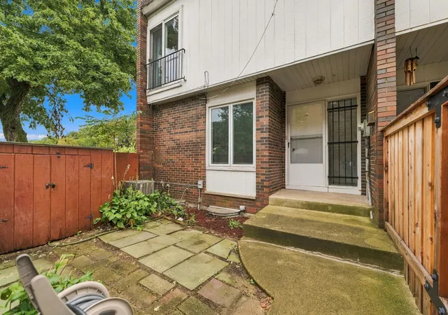 Photo 2 of Townhouse for sale at 1174 E 53rd Street, Chicago, IL 60615 | MLS# 12765376 | Listing updated on 2026-09-27