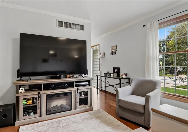 Photo 4 of Single family home for sale at 2805 Rocksbury Dr, Bloomington, IL 61705 | MLS# 12765392 | Listing updated on 2026-09-25