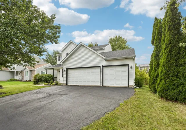 Photo 1 of Single family home for sale at 1806 Midday Dr, Zion, IL 60099 | MLS# 12765416 | Listing updated on 2026-09-24