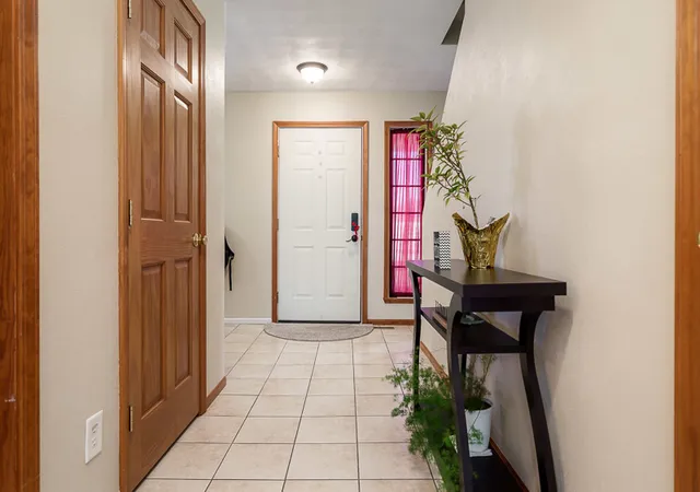 Photo 4 of Single family home for sale at 15620 Taylor St, South Beloit, IL 61080 | MLS# 12765424 | Listing updated on 2026-10-10