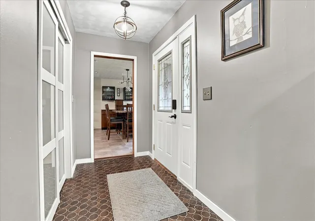 Photo 3 of Single family home for sale at 518 Sunrise Dr, Chenoa, IL 61726 | MLS# 12765453 | Listing updated on 2026-10-07