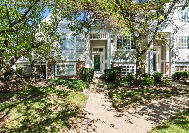 Photo 2 of Townhouse for sale at 163 Lucerne Ct, Wheeling, IL 60090 | MLS# 12765465 | Listing updated on 2026-09-21