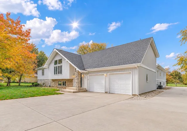 Photo 1 of Single family home for sale at 7n140 Nancy Ln, St. Charles, IL 60175 | MLS# 12765466 | Listing updated on 2026-10-22