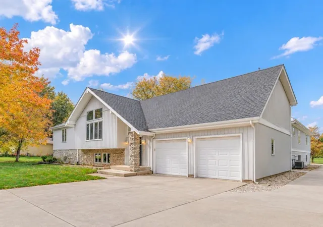 Photo 1 of Single family home for sale at 7n140 Nancy Ln, St. Charles, IL 60175 | MLS# 12765466 | Listing updated on 2026-10-31