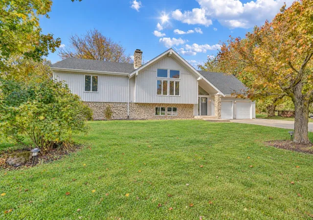 Photo 2 of Single family home for sale at 7n140 Nancy Ln, St. Charles, IL 60175 | MLS# 12765466 | Listing updated on 2026-10-22