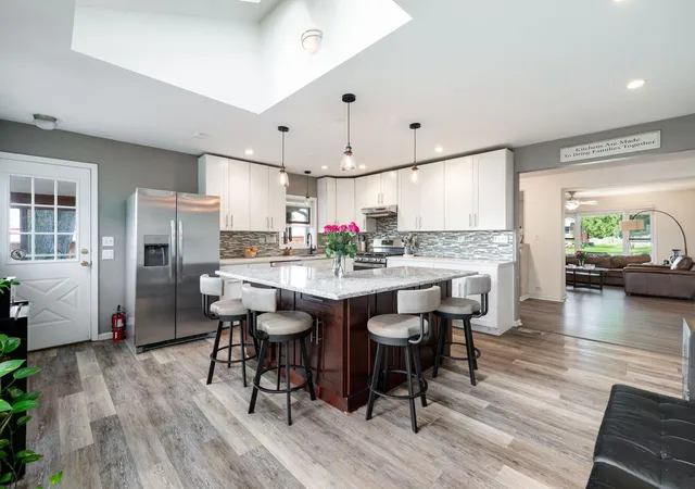 Photo 4 of Single family home for sale at 4241 Washington St, Downers Grove, IL 60515 | MLS# 12765473 | Listing updated on 2026-10-07