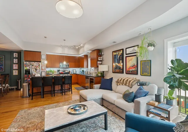 Photo 2 of Condo for sale at 1601 S State St #5D, Chicago, IL 60616 | MLS# 12765479 | Listing updated on 2026-09-23