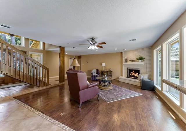 Photo 4 of Single family home for sale at 6735 Gentle Bnd Dr, Houston, TX 77069 | MLS# 12765490 | Listing updated on 2026-09-21
