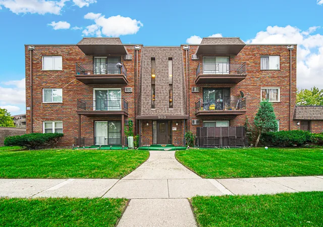 Photo 3 of Condo for sale at 903 Elder Rd #7, Homewood, IL 60430 | MLS# 12765509 | Listing updated on 2026-09-21