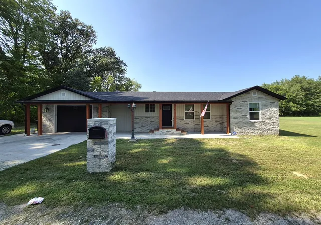 Photo 1 of Single family home for sale at 509 W Maple St, Buckner, IL 62819 | MLS# 12765513 | Listing updated on 2026-10-25