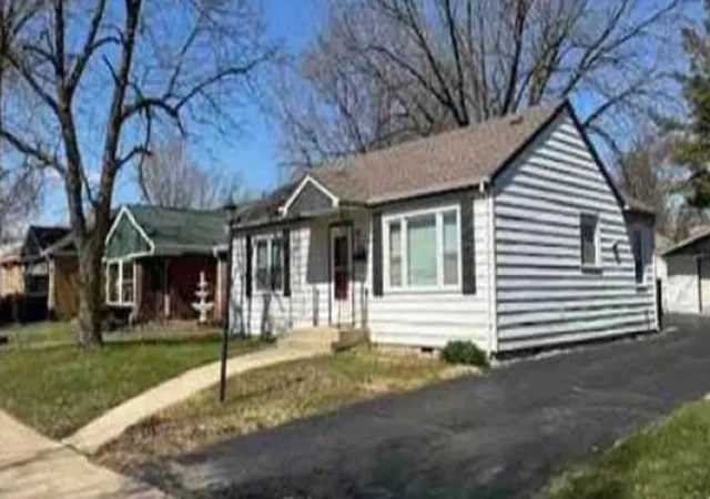 Photo 2 of Single family home for sale at 738 E 156th Place, South Holland, IL 60473 | MLS# 12765540 | Listing updated on 2026-09-22