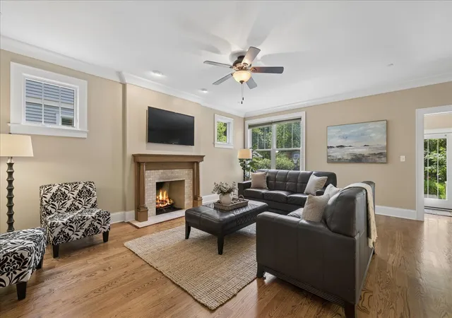Photo 4 of Single family home for sale at 407 Mckinley Ave, Libertyville, IL 60048 | MLS# 12765541 | Listing updated on 2026-09-27