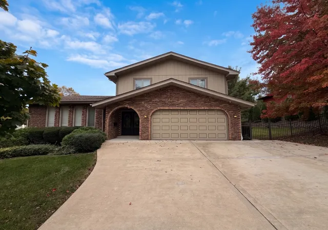 Single family home for sale at 420 Freehauf St, Lemont, IL 60439 | MLS# 12765547