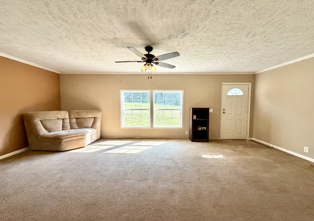 Photo 4 of Single family home for sale at 1925 Murphy Rd, Creal Springs, IL 62922 | MLS# 12765561 | Listing updated on 2026-09-30