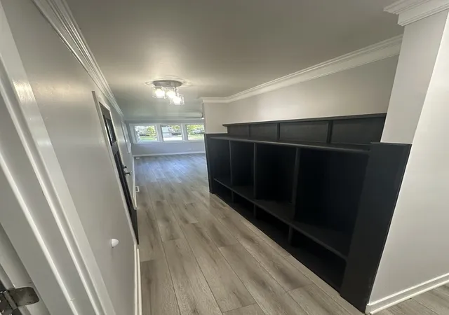 Photo 3 of Single family home for sale at 326 Indian Dr, Glen Ellyn, IL 60137 | MLS# 12765567 | Listing updated on 2026-09-23