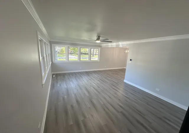 Photo 3 of Single family home for sale at 326 Indian Dr, Glen Ellyn, IL 60137 | MLS# 12765567 | Listing updated on 2026-09-23