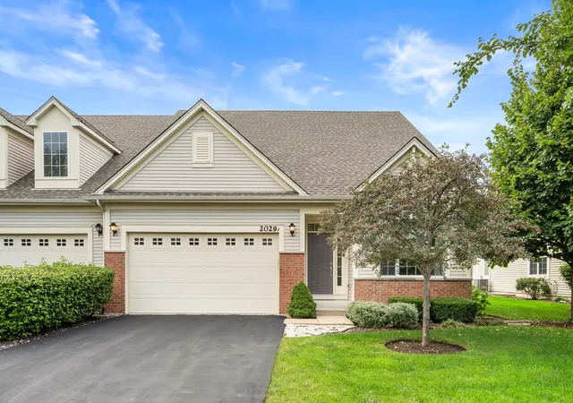 Photo 44 of Townhouse for sale at 2029a Glenwood Cir #A, Sugar Grove, IL 60554 | MLS# 12765568 | Listing updated on 2026-10-02