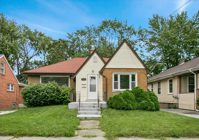 Photo 1 of Single family home for sale at 14741 Riverside Dr, South Holland, IL 60473 | MLS# 12765576 | Listing updated on 2026-09-21