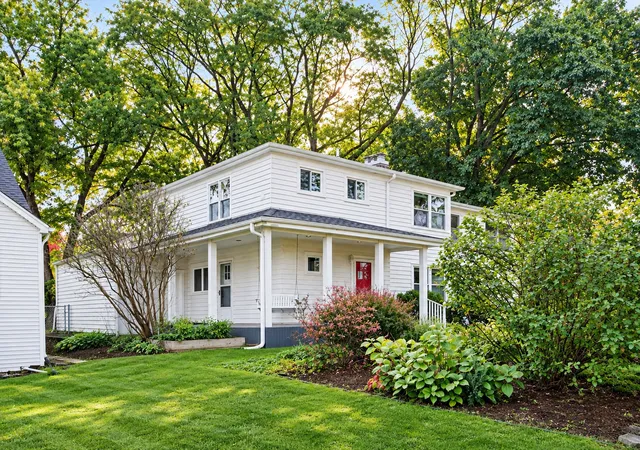 Photo 2 of Single family home for sale at 349 N Charlotte St, Lombard, IL 60148 | MLS# 12765580 | Listing updated on 2026-10-29