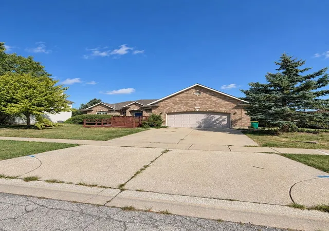 Photo 1 of Single family home for sale at 635 Nathan Lattin Ln, Sycamore, IL 60178 | MLS# 12765593 | Listing updated on 2026-10-01