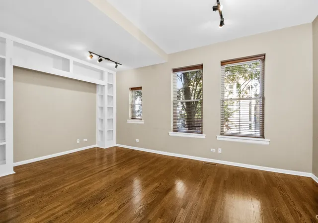 Photo 2 of Condo for sale at 1049 W Montana St #1, Chicago, IL 60614 | MLS# 12765601 | Listing updated on 2026-10-06