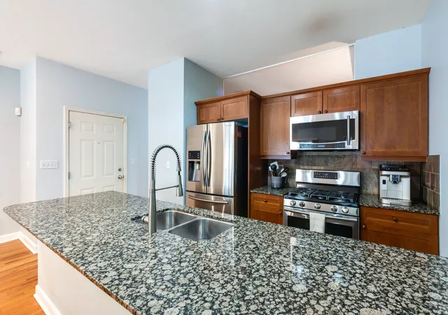 Photo 3 of Condo for sale at 1925 S State St #1, Chicago, IL 60616 | MLS# 12765606 | Listing updated on 2026-09-24