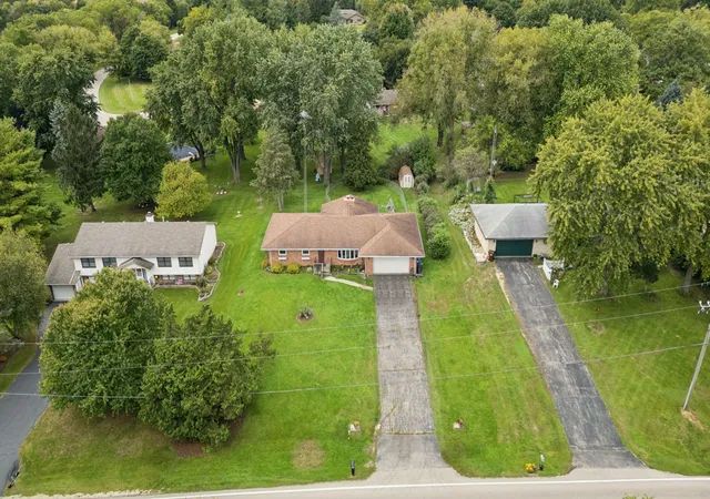 Photo 2 of Single family home for sale at 8598 Olson Rd, Belvidere, IL 61008 | MLS# 12765610 | Listing updated on 2026-10-04