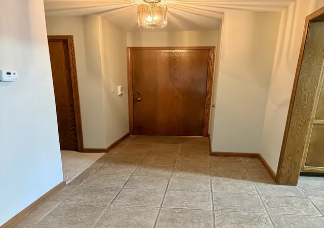 Photo 3 of Condo for sale at 44 Queens Ct #44, Westchester, IL 60154 | MLS# 12765622 | Listing updated on 2026-10-04