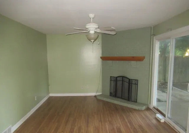 Photo 2 of Single family home for sale at 323 Berwick Dr, Aurora, IL 60506 | MLS# 12765629 | Listing updated on 2026-09-22