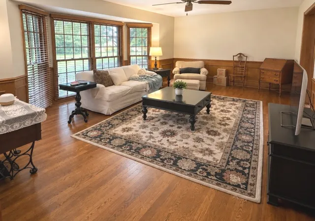 Photo 2 of Single family home for sale at 108 Nottingham Dr, Oswego, IL 60543 | MLS# 12765638 | Listing updated on 2026-10-30