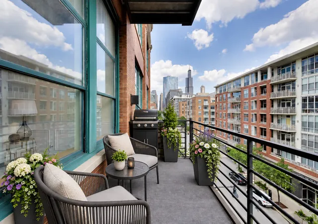 Photo 3 of Condo for sale at 1016 W Madison St #4S, Chicago, IL 60607 | MLS# 12765654 | Listing updated on 2026-10-09