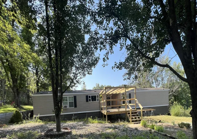 Photo 1 of Single family home for sale at 8957 Grassy Rd, Marion, IL 62959 | MLS# 12765664 | Listing updated on 2026-09-27