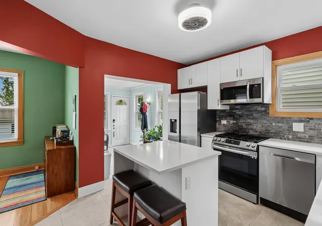 Photo 4 of Single family home for sale at 7815 W Westwood Dr, Elmwood Park, IL 60707 | MLS# 12765669 | Listing updated on 2026-09-24