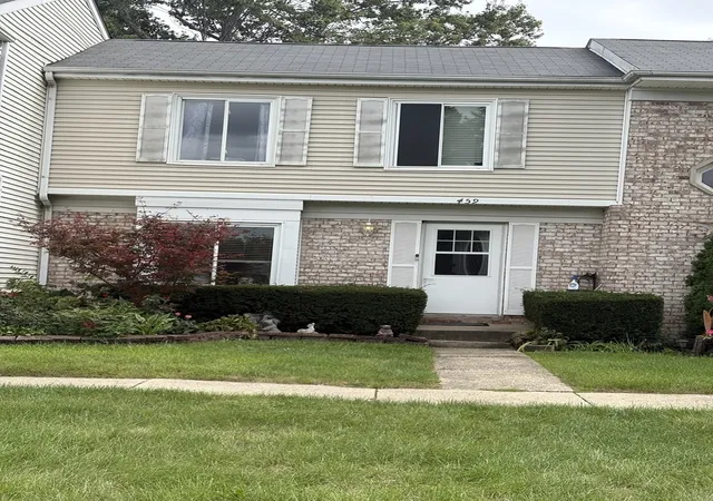 Photo 2 of Sale Pending at 459 Yorkshire Sq, Bolingbrook, IL 60440 | MLS# 12765670 | Listing updated on 2026-10-02