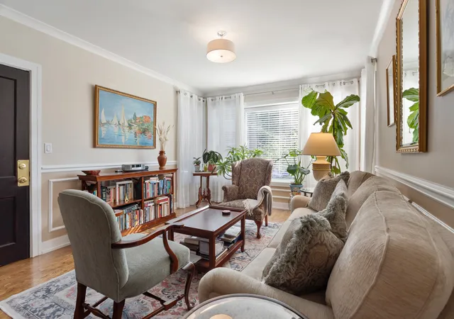 Photo 1 of House for sale at 2950 N Talman Ave, Chicago, IL 60618 | MLS# 12765680 | Listing updated on 2026-09-22