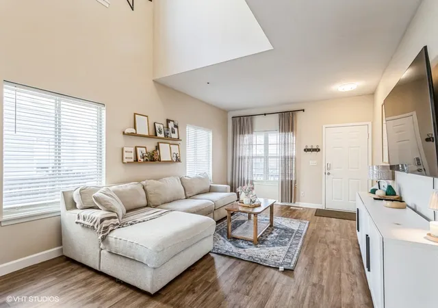 Photo 4 of Townhouse for sale at 338 Richmond Dr, Romeoville, IL 60446 | MLS# 12765683 | Listing updated on 2026-09-28