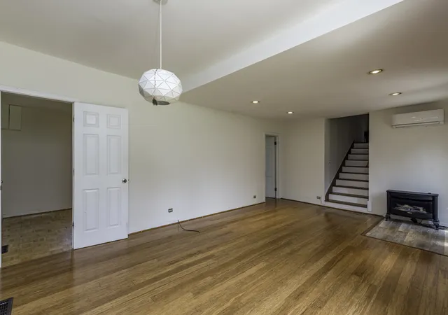 Photo 3 of Single family home for sale at 39056 N Poplar St, Lake Villa, IL 60046 | MLS# 12765686 | Listing updated on 2026-09-30