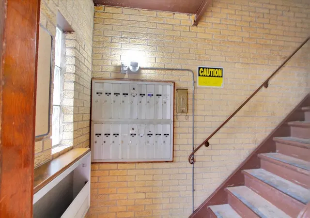 Photo 2 of Condo for sale at 5332 W Windsor Ave #2F, Chicago, IL 60630 | MLS# 12765712 | Listing updated on 2026-09-21