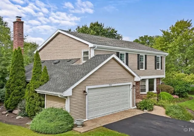 Single family home for sale at 556 Westminster Pl, Mundelein, IL 60060 | MLS# 12765735
