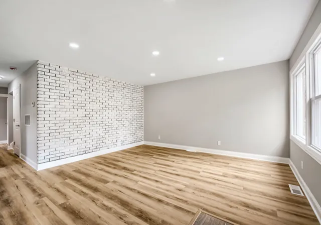 Photo 1 of Single family home for sale at 615 W 16th Place, Chicago Heights, IL 60411 | MLS# 12765737 | Listing updated on 2026-09-24