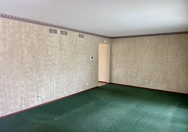 Photo 3 of Single family home for sale at 15035 Naughton Dr, South Holland, IL 60473 | MLS# 12765750 | Listing updated on 2026-09-21